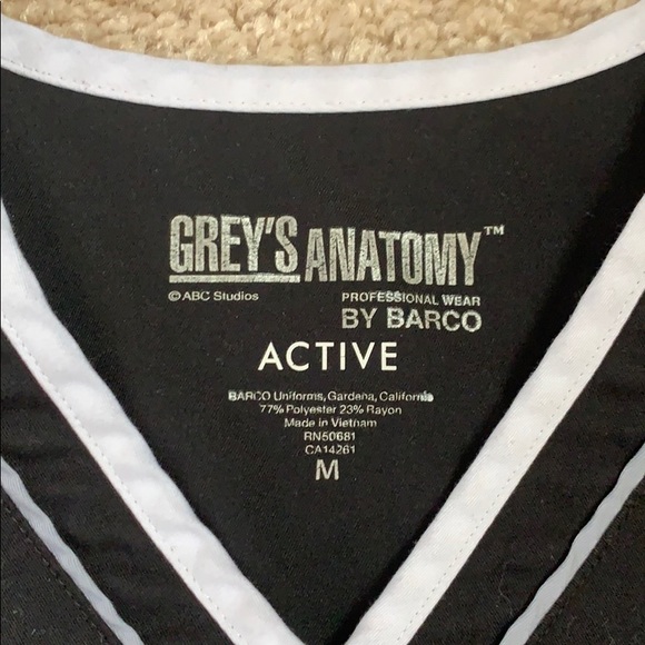 Greys Anatomy Scrub Top Black - Picture 4 of 5